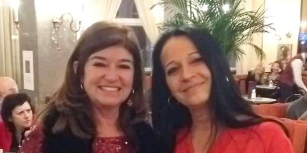 Christa Prameshuber mit Dagmar Nakesch